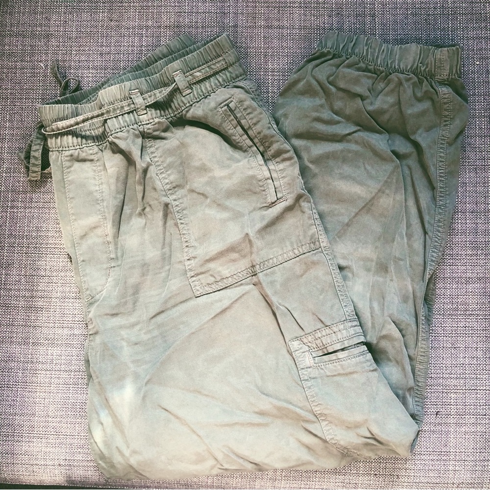 American Eagle Olive High Waisted Cargo Jogged Pants Drawstring Waist